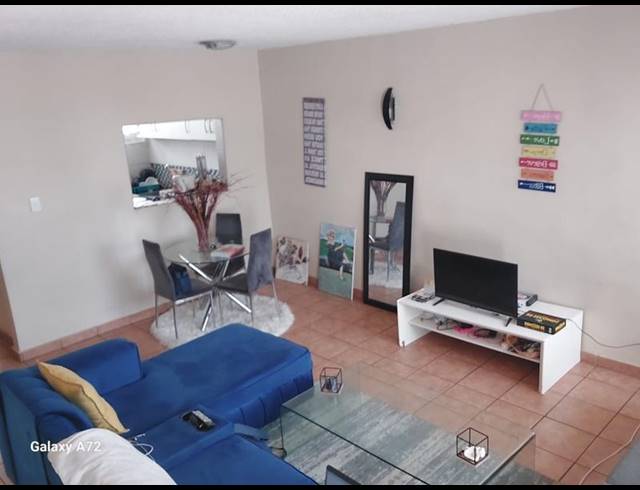 2 BEDROOM DUPLEX FOR SALE IN WINDSOR EAST